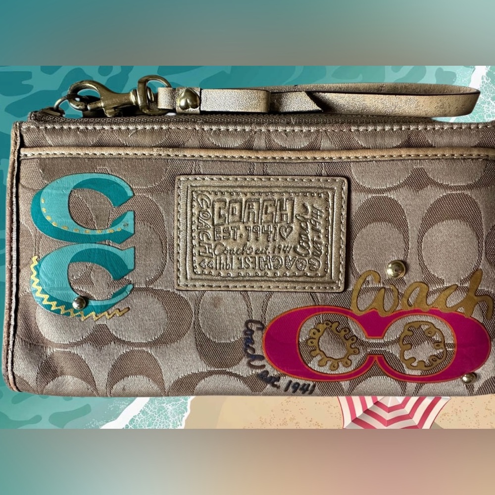 Coach Poppy Daisy Pop C Applique Zippy Wallet/Wristlet- Vintage - Picture 2 of 16